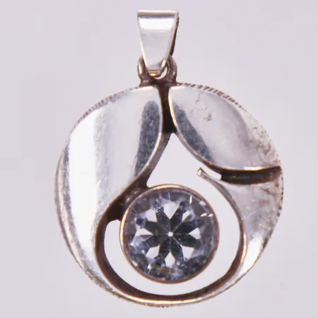 Hänge med bergkristall, Karl Laine, Finnfeelings, längd: ca 3,3cm, bredd: ca 24mm, Finland, 925/1000 silver  Vikt: 5,9 g