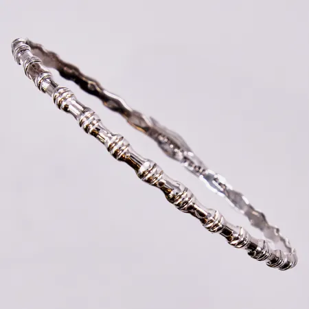 Armring, Ø ca 7cm, bredd: ca 3-4mm, Mexico, 925/1000 silver  Vikt: 10,7 g