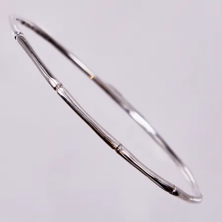 Armring, Ø ca 7cm, bredd: ca 3-4mm, Mexico, 925/1000 silver  Vikt: 10,3 g