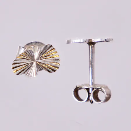 Ett par örhängen hjärtan, Ø ca 8mm, 830/1000, silver Vikt: 0,7 g