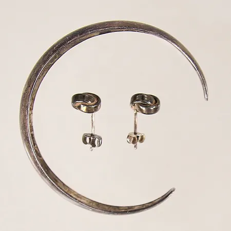 Silversmycken, repiga, skadade, silver 925/1000 Vikt: 14 g