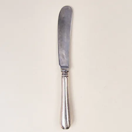 Smörkniv med blad i rostfritt stål, 17cm, modell: Svensk, GAB , år 1987, silver bruttovikt 51,8g Vikt: 51 g