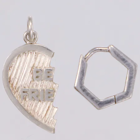 Ett örhänge, Ø11,8mm, 1 hänge, 925/1000 silver Vikt: 2,7 g