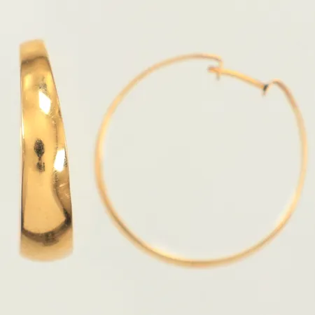  Ett par örhängen, Ø25,2mm, något skeva, Evir Guldvaruaktiebolaget, år 1976, 18K Vikt: 2,9 g