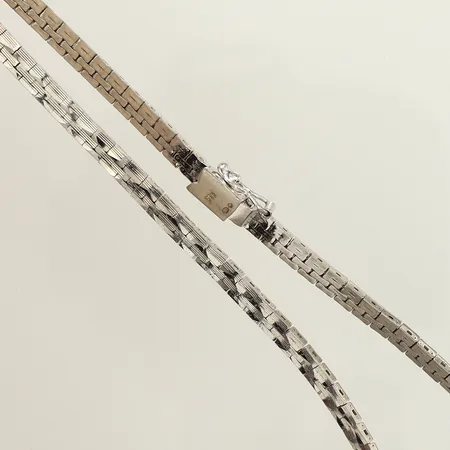 Collier, defekt, bucklig länk, 835/1000 silver Vikt: 22,5 g