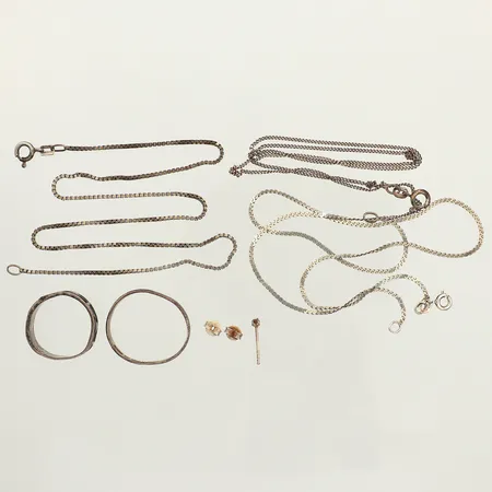 Diverse silver, defekt, skadat, silver Vikt: 12,3 g