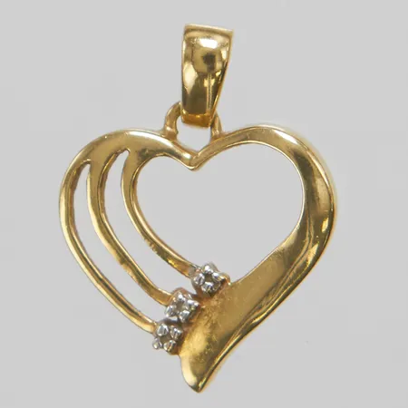 Hänge, hjärta, åttkantslipade diamanter 2xca0,0025ct, 18x14mm, GHA, 18K. Vikt: 1,2 g