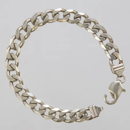 Silverarmband, Pansar, längd:22mm, bredd:9mm, glappt lås, 925/1000. Vikt: 32,7 g