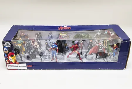 Samlingsset Marvel Avengers Mega figurine set, artikelnr: 461075419379 / 5054504727920, skadad kartong Specialfrakt, kontakta pantbankskontoret för mer information.