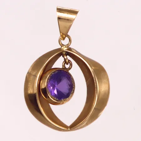 Hänge med rosa sten, längd 25,3mm, bredd 17,3mm, Ekström Aktiebolag D, år 1983, bucklor, 18K  Vikt: 1,5 g