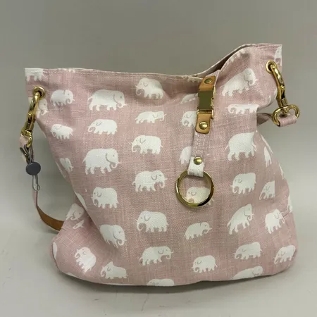 Axelremsväska Minii elefant, 33x32cm Svenskt Tenn, dragkedja och knäppning i mässing samt läderdetaljer, lätta märken, avtagbar nyckelring samt en innerficka, tyg: Elefant, ljusrosa linne