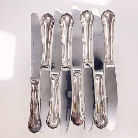 8 Knivar med blad i rostfritt stål, längd 20,5cm, Finland, repor, silver 830/1000 Vikt: 439,4 g