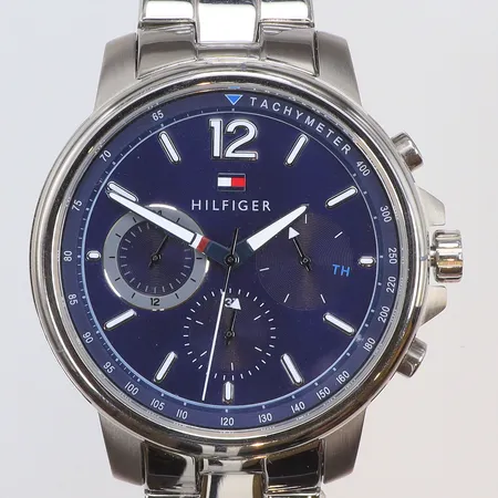  Herrur Tommy Hilfiger Ø42mm ref nr. TH.255.1.14.2455, quartz, med stållänk, gott skick 