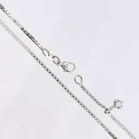 Halscollier med hänge, diamant ca tot 0,10ct, 42cm, bredd 1,5mm, vitguld, 18K Vikt: 6,9 g