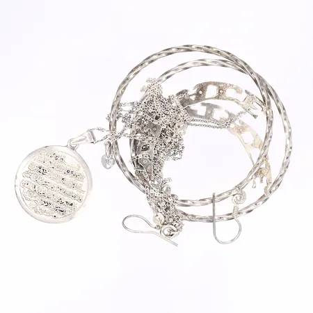 Diverse silver defekt 830-925/1000 Vikt: 23,8 g