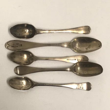 5 skedar, 14-15cm, 1700/1800-tal, slitage, silver 830/1000 Vikt: 81,1 g