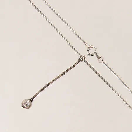 Kedja Ormlänk med integrerat hänge, längd 41cm, bredd 1mm, GHA, silver 925/1000 Vikt: 6 g