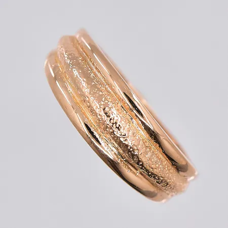 Ring, stl 16¾, rödguld, 10K Vikt: 3,9 g