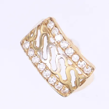 Ring med vita stenar stl 15¾ bredd 2-18mm ostämplad 18K Vikt: 2,7 g