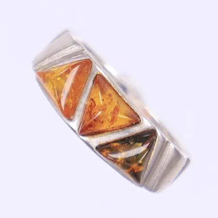 Ring med bruna stenar stl 18¼, bredd 3-7mm, silver 830/1000 Vikt: 3,2 g
