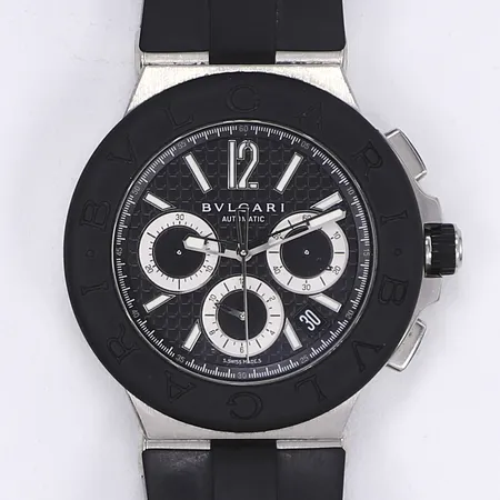 Herrur Bvlgari Diagono, Ø42mm, automat, kronograf, datum, stål/gummi, ref DG42SVCH, serienummer D2228, bruksslitage, box (sliten, saknar kudde), cert, kvitto från Bergströms Göteborg 2014, servicebehov, saknar en skruv i urverk