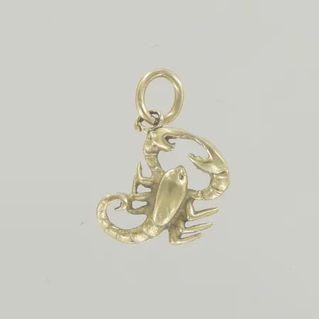 Hänge Skorpion, längd 1,3 x1 cm, 18K Vikt: 0,7 g