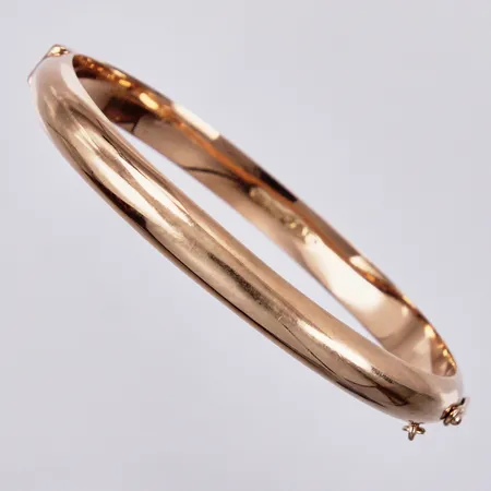 Armring med säkerhetskedja, Ø ca 5,2x6cm (innermått), bredd: ca 6mm, finska stämplar, NW, år 1955, går ej att öppna, 14K  Vikt: 12 g