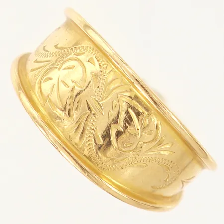 Ring med dekor, stl 17, bredd 4-10mm, skev, 18K Vikt: 3,1 g