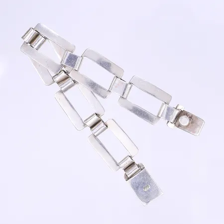 Armband 19cm, bredd 16mm, slitage, slitet lås, silver 925/1000 Vikt: 34,6 g