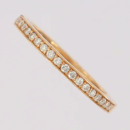 Alliansring med briljantslipade diamanter 21 x ca 0,01ct, stl: 16½, bredd: 2mm, Efva Attling "Stars & Signature", repig, nagg på guld, 18K Vikt: 3,2 g