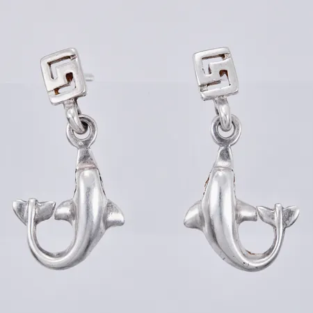 Ett par örhängen, längd: ca 2,5cm, bredd: ca 12mm, saknar stoppers, 925/1000, silver Vikt: 3,3 g