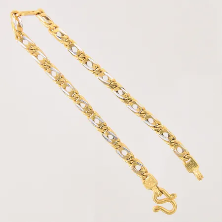 Armband, längd: 18cm, bredd: 3,9mm, 23K  Vikt: 15,2 g