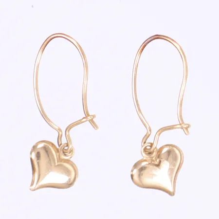 Ett par örhängen hjärtan längd 20mm bredd 6mm 14K Vikt: 0,3 g