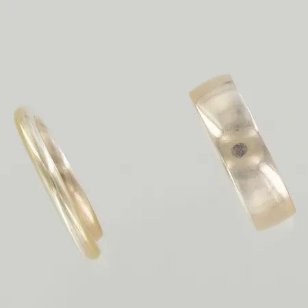 Ringar, gravyr, 18K 7,4 gr, 14K 3,6 gr Vikt: 11 g