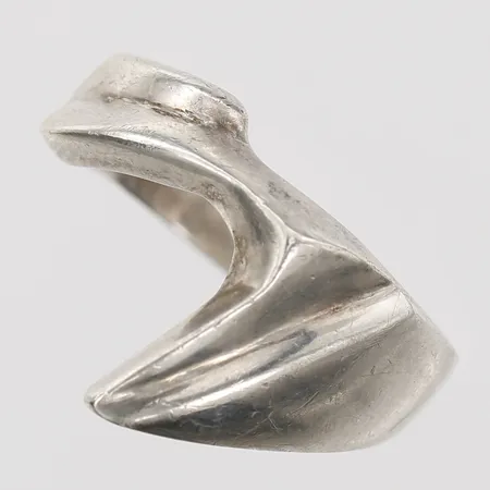 Ring, stl: 17, silver 925/1000 Vikt: 5,7 g