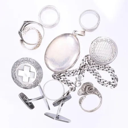 Diverse silver delvis defekt, silver 830-925/1000 Vikt: 108,9 g