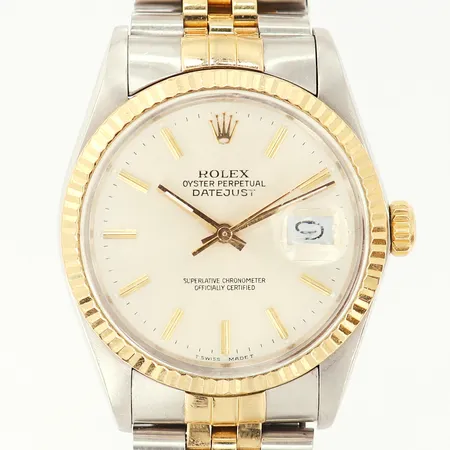 Herrur Rolex Oyster Perpetual Datejust, stål/guld, automatisk, ref-nr: 16013, serie-nr: R734873, år 1988, verk-nr: 2077023, kaliber: 3035, Ø36mm, datum, länk i stål/guld, länk-ref: 62523 H 18, repigt plexiglas, personlig gravyr, boett samt länk med repor, slapp länk, inga tillbehör 