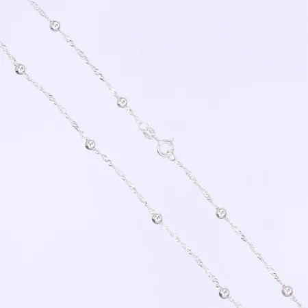 Halskedja Singapore med kulor längd 44cm bredd 2-4mm silver 925/1000 Vikt: 4 g