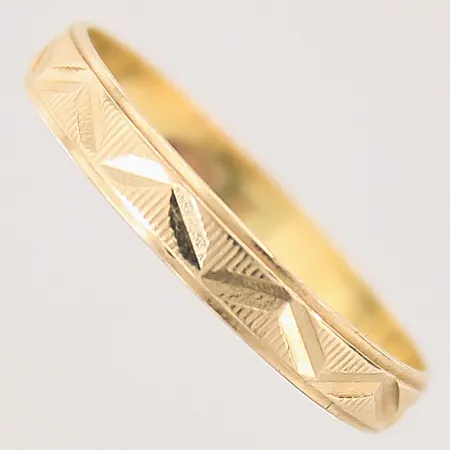 Ring med dekor, stl: 18½, bredd: 3,1mm, 18K Vikt: 1,7 g