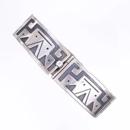 Armband, 18,5cm, bredd 23mm, tillv. Taxco Gro EDP Mexiko, bucklig, silver 925/1000 Vikt: 51,2 g