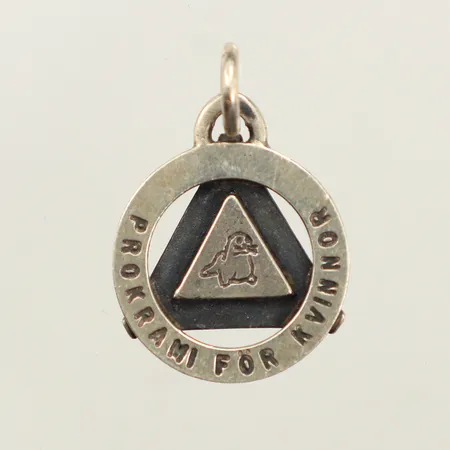 Hänge, längd 29,5mm inklusive ögla, bredd 20,8mm, Alton, 830/1000 silver Vikt: 5,9 g