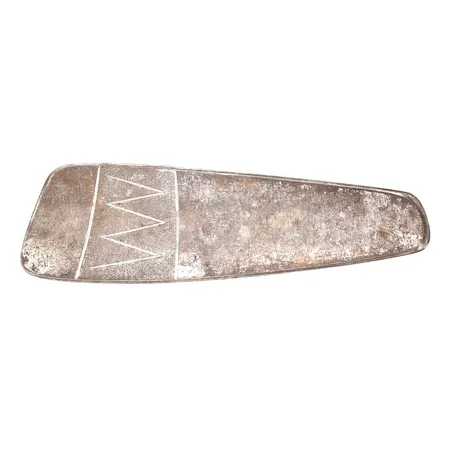 Brosch, Stigbert, Tennesmed Runes Konsthantverk, Kalmar, 1960  60x18mm, silver.  Vikt: 8,9 g
