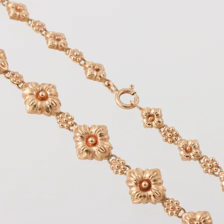 Collier "Blommor", K&EC Göteborg, längd 43 cm, bredd 2.4-11.7 mm, 18k. Vikt: 14,8 g