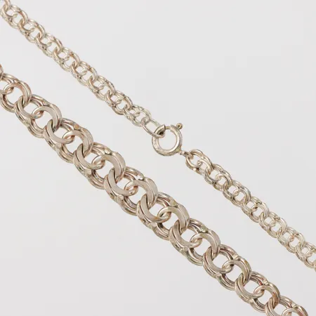 Collier Bismarck, Svedbom Köping, längd 43 cm, bredd 4.5-8.8 mm, silver. Vikt: 15,5 g