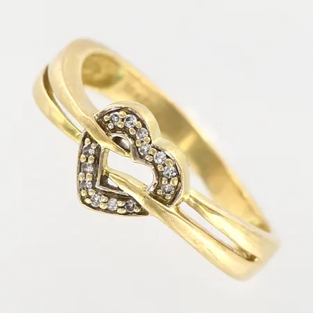 Ring, stl 17, bredd 3-8mm, 13st diamanter 0,10ctv, 8/8-slipade, skev, 18K Vikt: 3,2 g