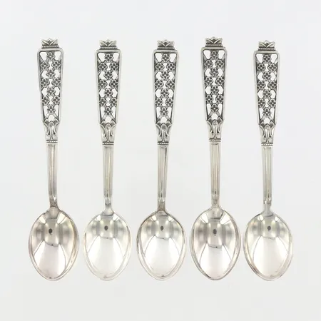 Fem moccaskedar modell Prinsess, 10,5cm, Cesons år 1965, silver 830/1000 Vikt: 43,5 g