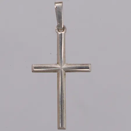 Hänge kors, längd 36mm, bredd 17mm, 835/1000 silver Vikt: 1,2 g