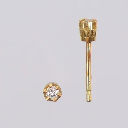 Ett par örhängen med diamanter, 2x0,03ct, Ø3mm, saknar snurrebussar, 18K  Vikt: 0,5 g