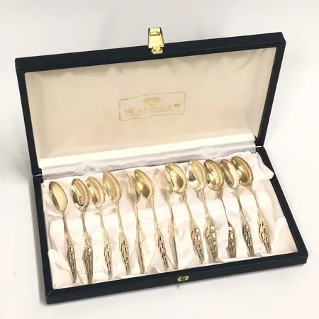 12 teskedar, 12cm, i etui, silver 830/1000 Vikt: 165 g