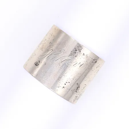 Servettring, Ø4cm, bredd 3cm, gravyr, silver 830/1000 Vikt: 34,1 g